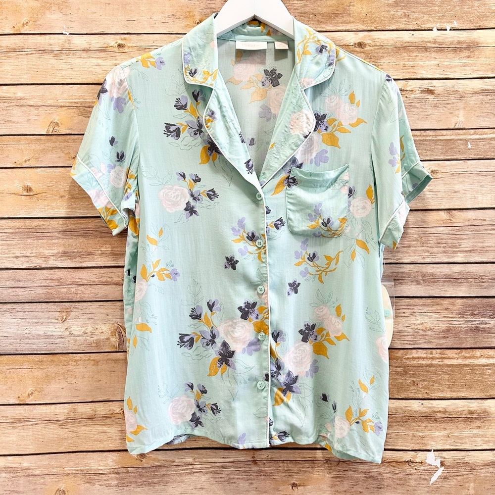 Nordstrom Lingerie Pajama Top Women’s Size XXS Floral Short Sleeve Button Up NWT